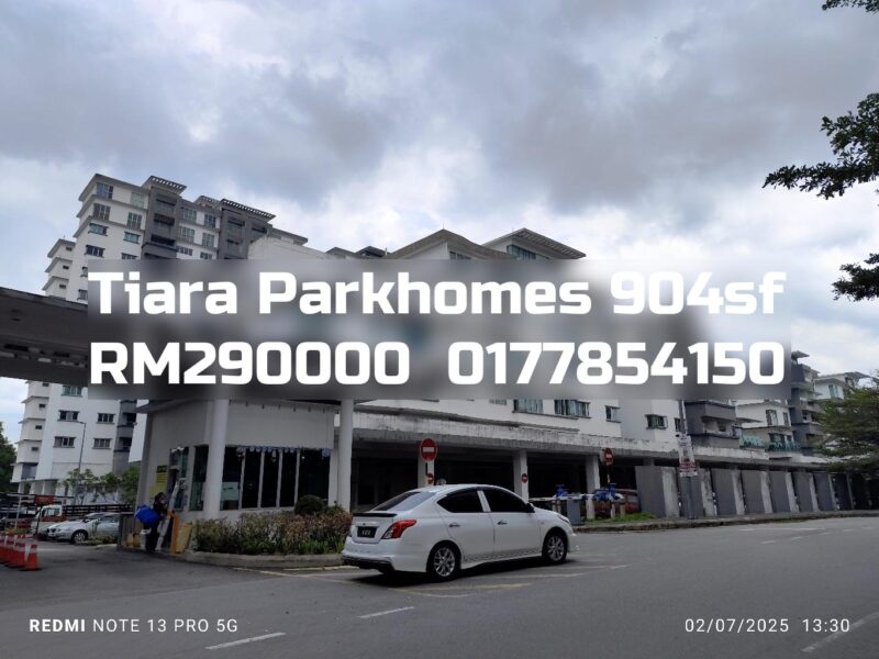 Tiara Parkhomes