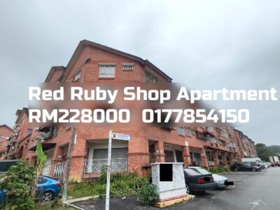 Red Ruby Shop Apartment