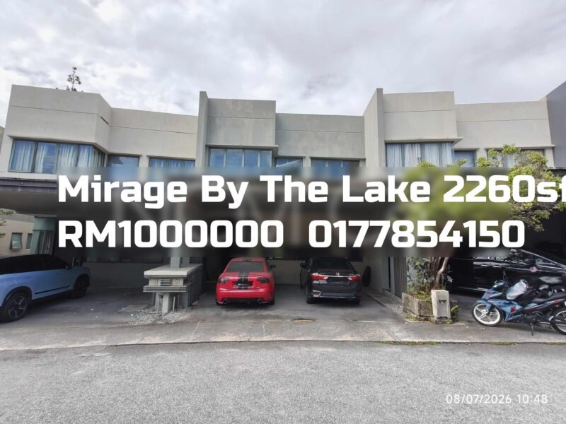 Mirage By The Lake